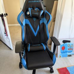 DX Racer Valkyrie Gaming Chair