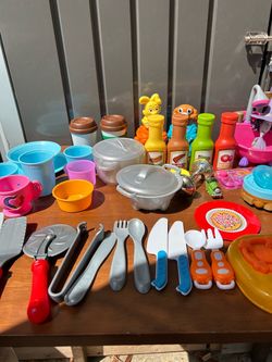 ASSORTED KIDS TOYS WITH SOME SCRABLE CRAYOLA  PETS