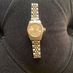 women's two tone rolex datejust oyster perpetual with jubilee bracelet