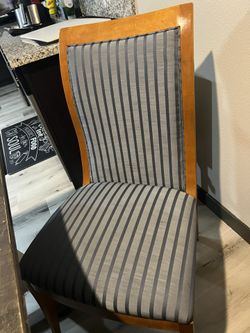 4 Dinning Room Chairs