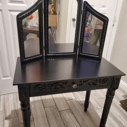 Vanity 32”x18”H52”