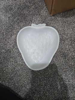 Vintage White Strawberry Dish