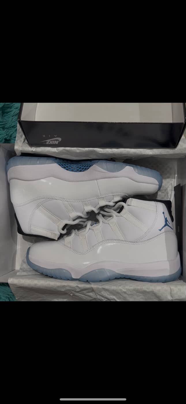 Jordan 11 Legends Blue