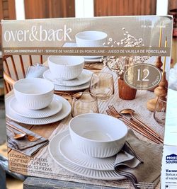 12-Piece Porcelain Dinnerware Set – New