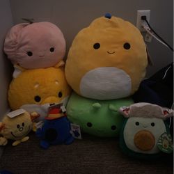 Four squishmallows (Austin, Jumbo Hal, stackable Finn, flippamallow Phyllis/Celia) one jumbo ball dog plush, and two mini “little miss” plushies