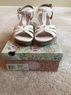 Jellypop woman’s wedge size 7.5