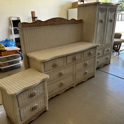 Queen Wicker Bedroom Set 4-PC
