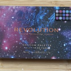 Revolution Eye Shadow Palette. Galaxy. 