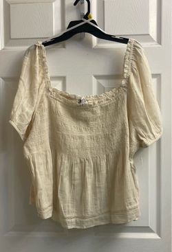 Brand new Ladies ivory waverly smocked blouse 4X
