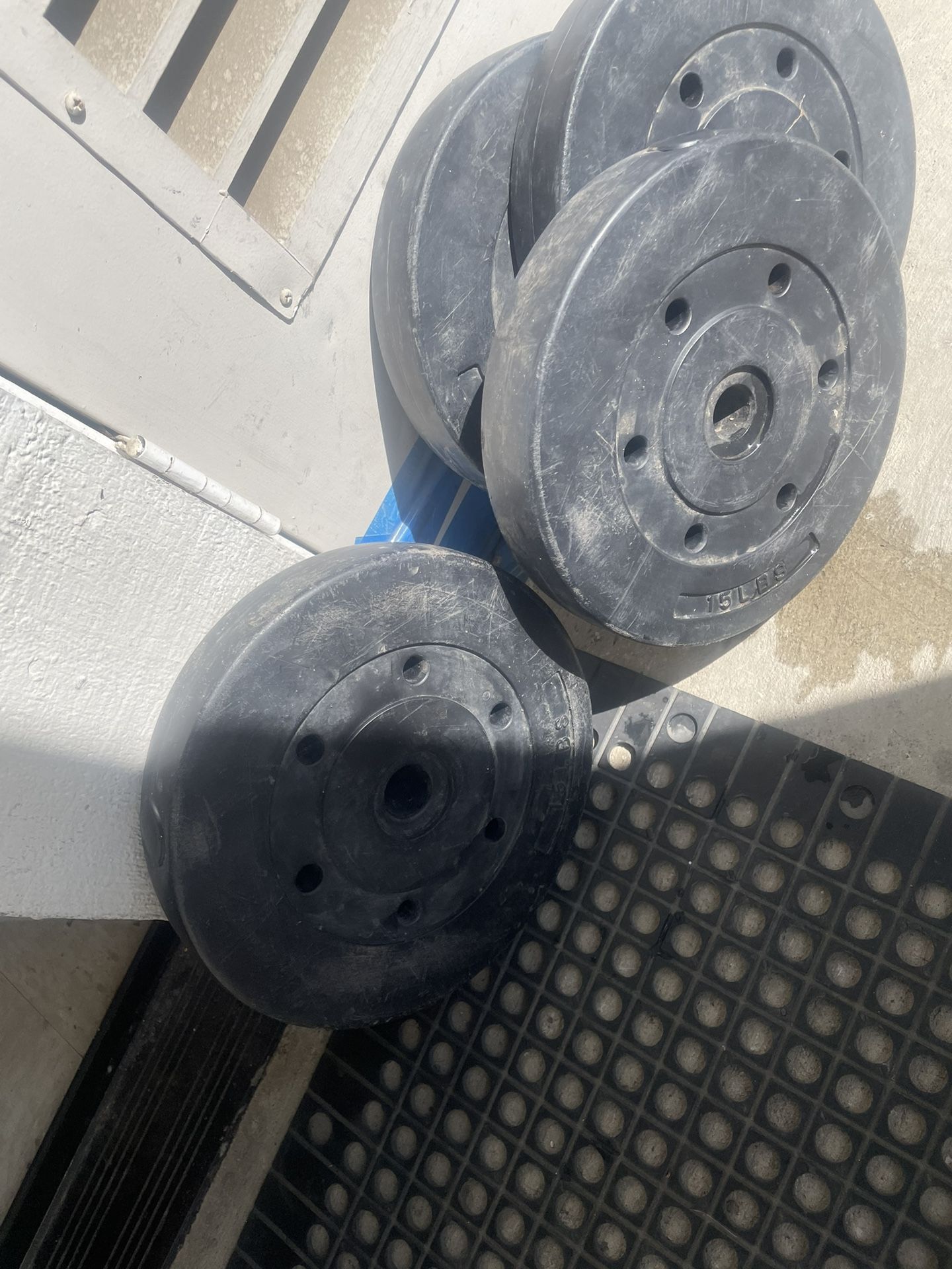 Bench press plates