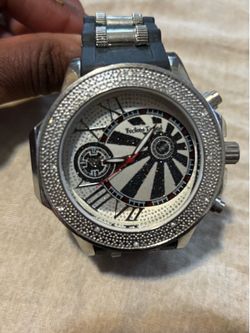 Brand New and Used Men’s Watches
