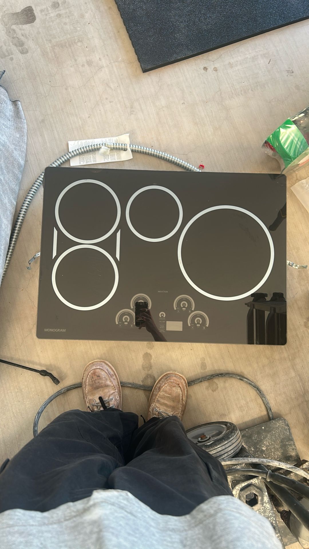Monogram 36” Cooktop With Fan 