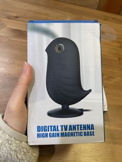 Digital TV Antenna for Indoor Use (brand new)