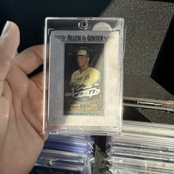 Juan Soto auto /15 baseball card