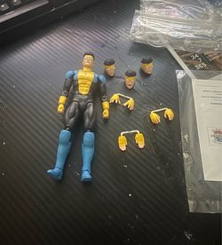 Custom invincible figure Mafex