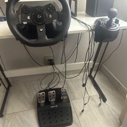 G920/G29 Driving Force Sterring Wheel, Pedals,  And Shift