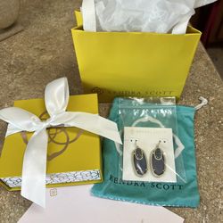 Beautiful Rare Kendra Scott Emmy Drop Purple Iolite Earrings. RETIRED