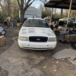 2005 Ford Crown Victoria