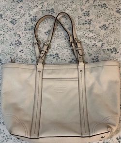 Coach Gallery Tote bag style number F13098