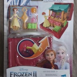 Disney Frozen Pop Adventures Village Set Pop-Up Playset with Handle, Including Anna Small Doll Inspired by The Frozen 2 Movie - Toy for Kids Ages 3 & 