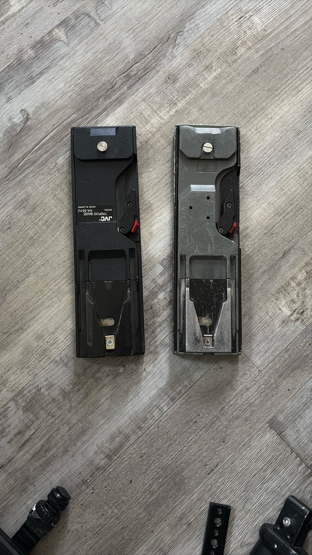 2 Quick Release Tripod Plates