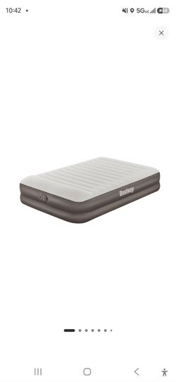18" Queen Tritech Air Mattress Built-in AC Pump