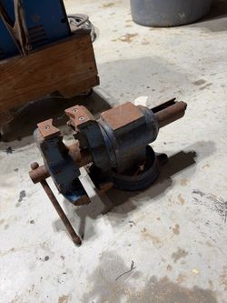 Welders/Table Vice