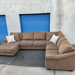 Huge Sectional Couch, 3 Pieces 