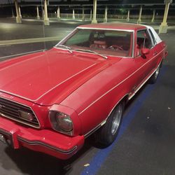 Ford Mustang Ghia II 1977 4 Cilinders Stick Shift 