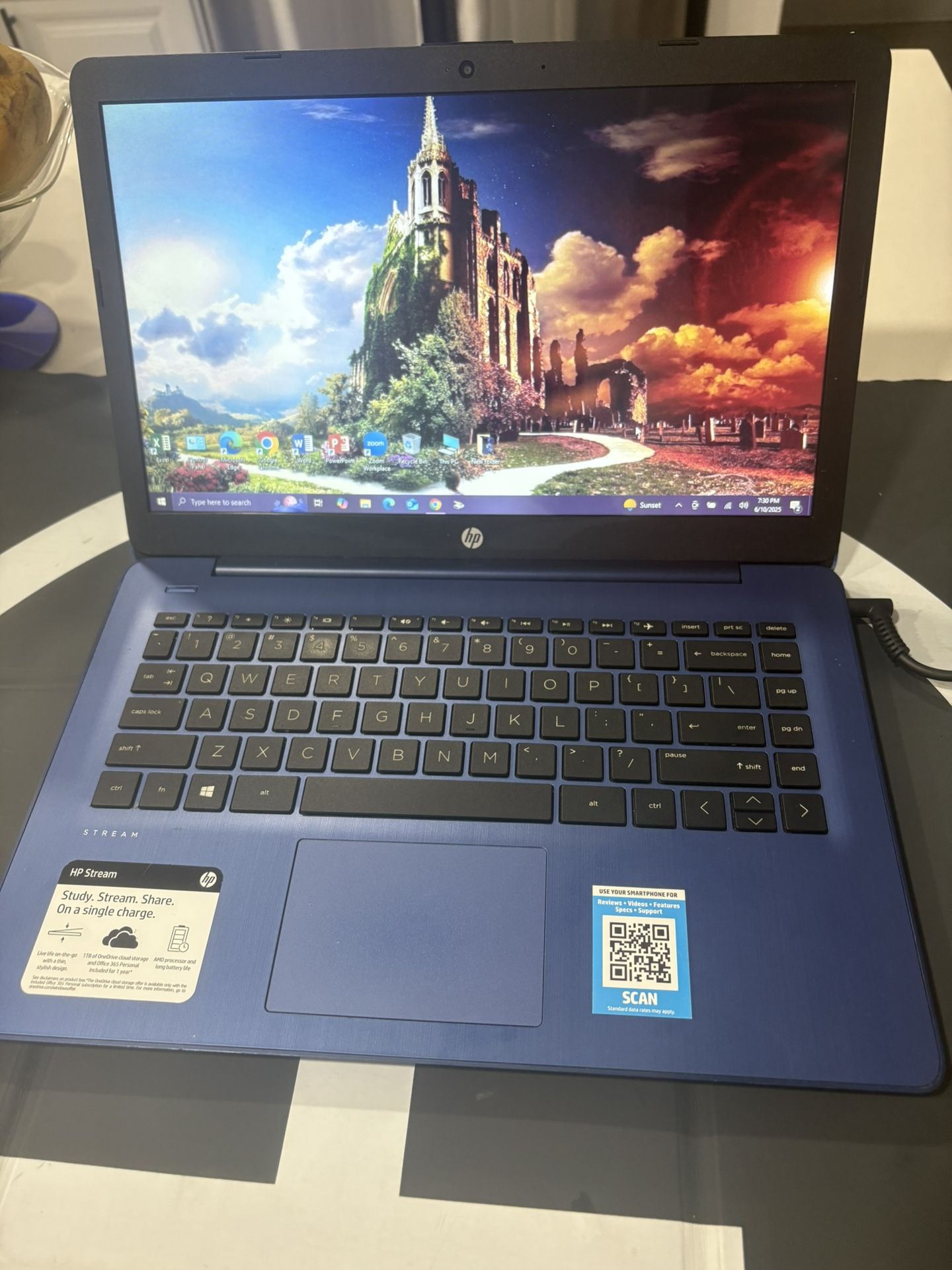 HP AMD A4-9120e Radeo R3 TOUCH SCREEN 4 compute core 2c + 2G 1500 MHz. 2 core ( s ) 4/15/2024 MICROSOFT 2021 install and activated 62.0 GB SOLID