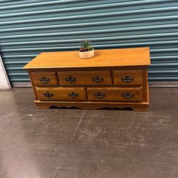 Dresser Chest 