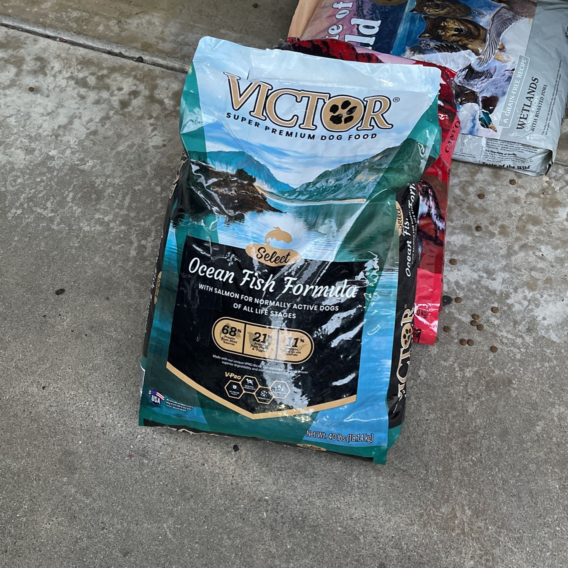 Victor Dog Food 