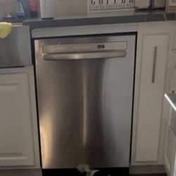 Kitchen aid Dishwasher 