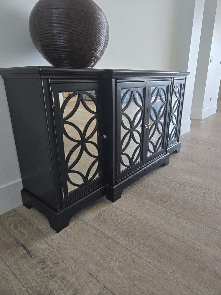 Sideboard, Credenza, Buffet