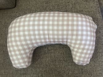 breastfeeding pillow