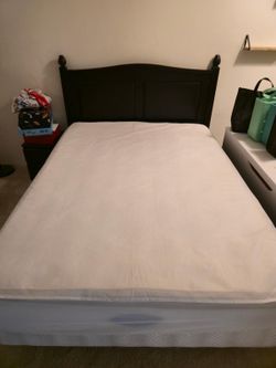 Simmons Beautyrest 18" Mattress and Box Spring
