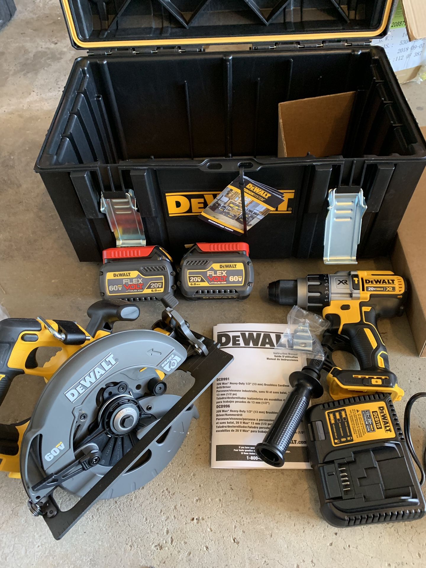 DEWALT FLEXVOLT 60-Volt Combo Kit (2-Tool) with (2) Batteries 6.0 Ah, Charger and 22 in. ToughSystem Toolbox