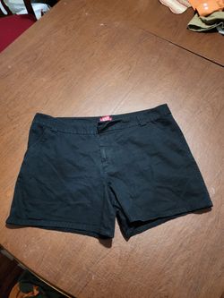 Morena Women's Shorts