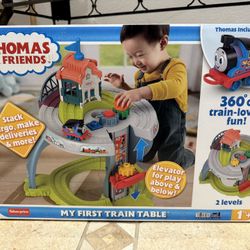 Thomas & Friends My First Train Table