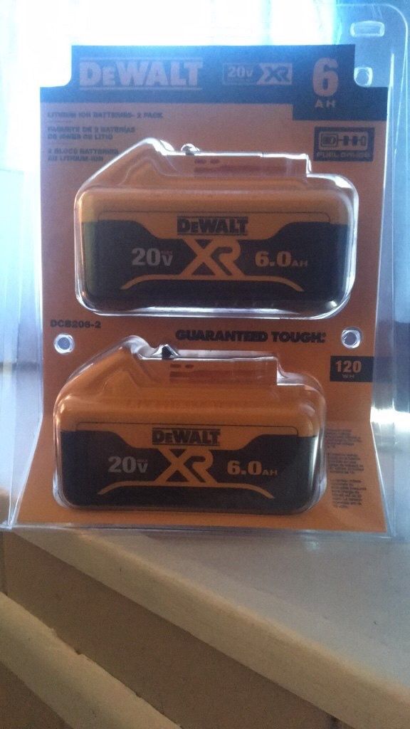 2x DEWALT Cordless Tool 6AH Batteries