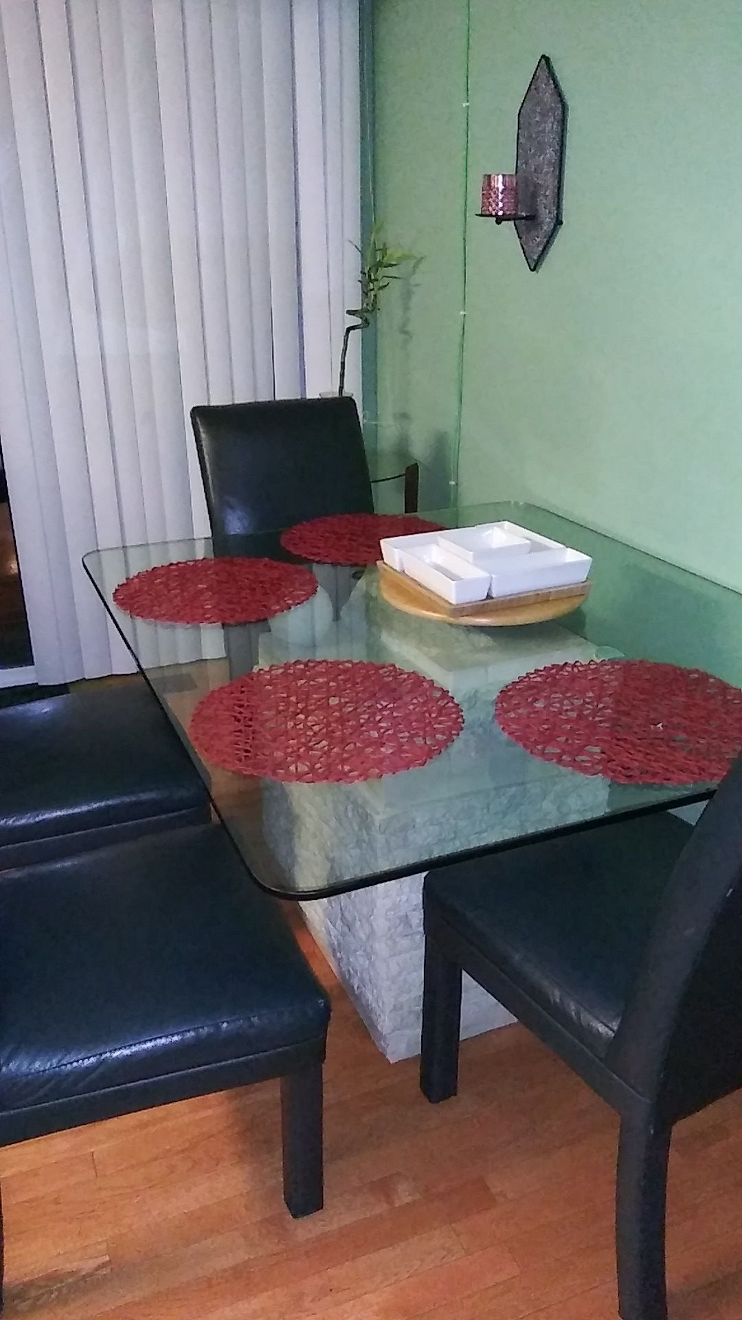 Dinning table