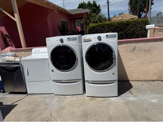 Whirlpool washer dryer with bottom drawer