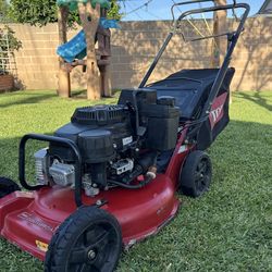 Toro 21" Commercial self propelled lawn mower