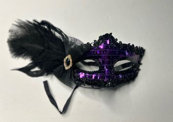 Purple Masquerade Mask with FeatPurple Masquerade Mask with Feathers and Sequins