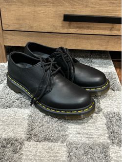 Dr Martens 1461 Slip Resistant Oxfords