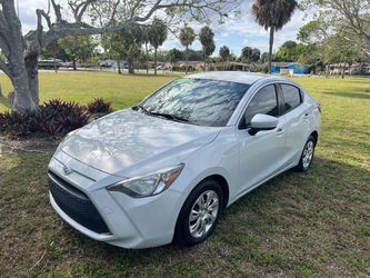 2019 Toyota Yaris Sedan