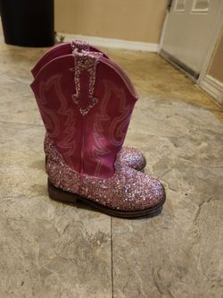 Girl cowboy boots size 8