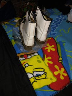 Doc Martens Size 8 White