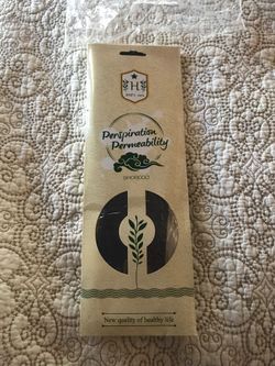 Deodorizing and cushioning insole