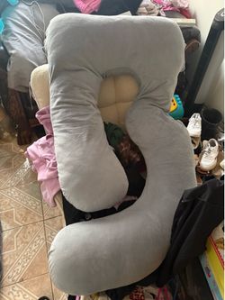 Pregnancy pillow
